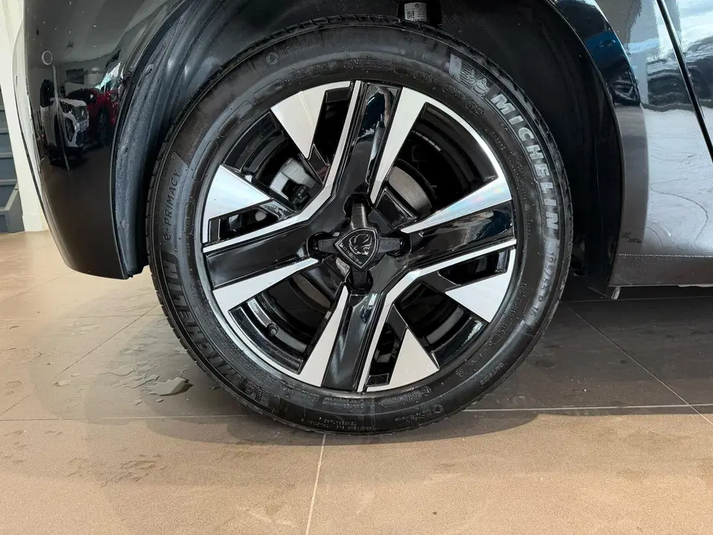 Peugeot 208 1.2 Hybrid 110 e-DCS6 Allure uit 2026, foto 11