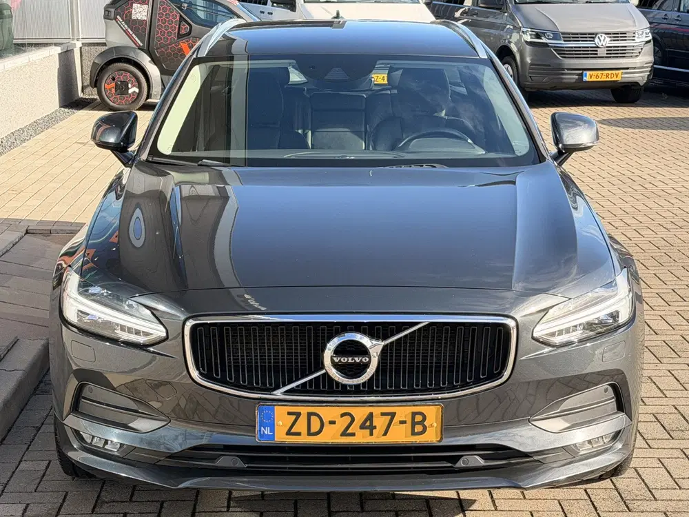 Volvo V90 2.0 T4 Momentum uit 2019, foto 11