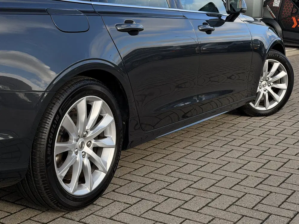 Volvo V90 2.0 T4 Momentum uit 2019, foto 15