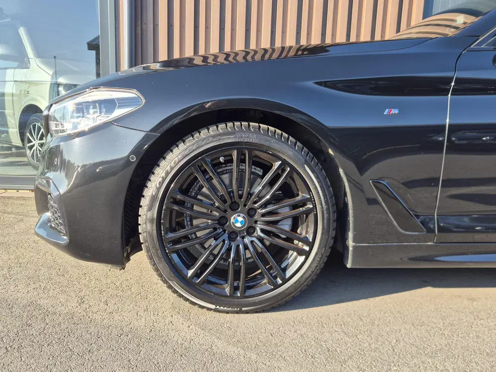 BMW 5-serie xDrive High Executive M-Sport uit 2019, foto 6