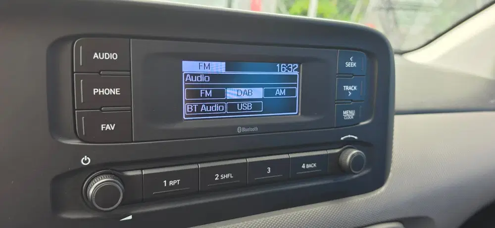 Hyundai i10 1.0 AUTOMAAT Airco Cruise Bleutooth Lane a uit 2022, foto 13