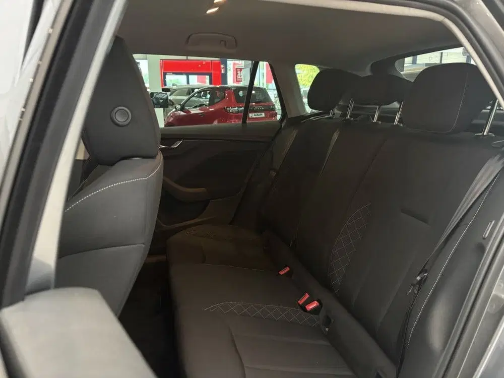 Skoda Kamiq 1.0 TSI Sport Bns uit 2023, foto 6