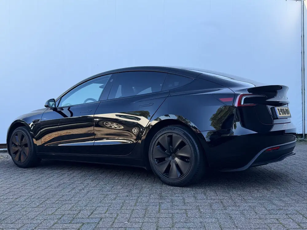 Tesla Model 3 RWD 60 kWh Pano Leer Stoelverw + Ventilati uit 2023, foto 2