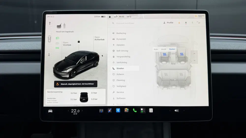 Tesla Model 3 RWD 60 kWh Pano Leer Stoelverw + Ventilati uit 2023, foto 7