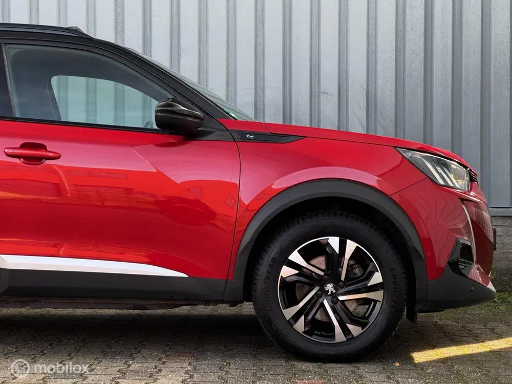 Peugeot 2008 EV GT uit 2021, foto 9
