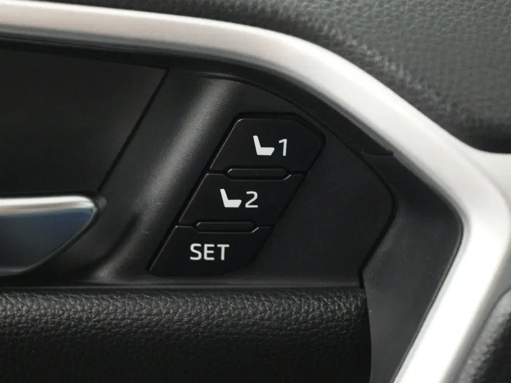 Toyota RAV 4 2.5 Plug-in Hybrid AWD Bi-Tone Plus uit 2022, foto 10