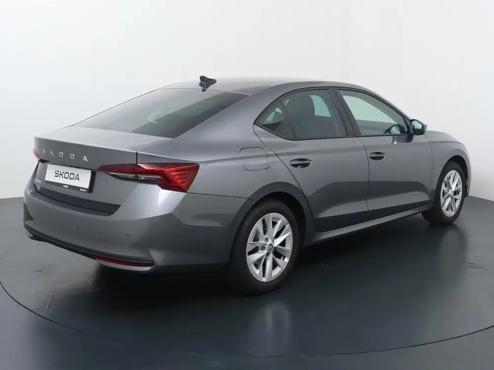 Skoda Octavia Business Edition 1.5 TSI DSG uit 2025, foto 5