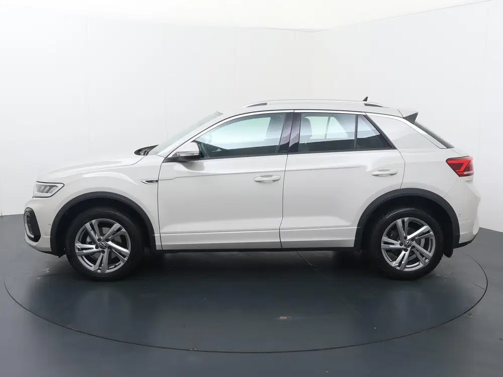 Volkswagen T-Roc 1.5 TSI R-Line uit 2024, foto 2