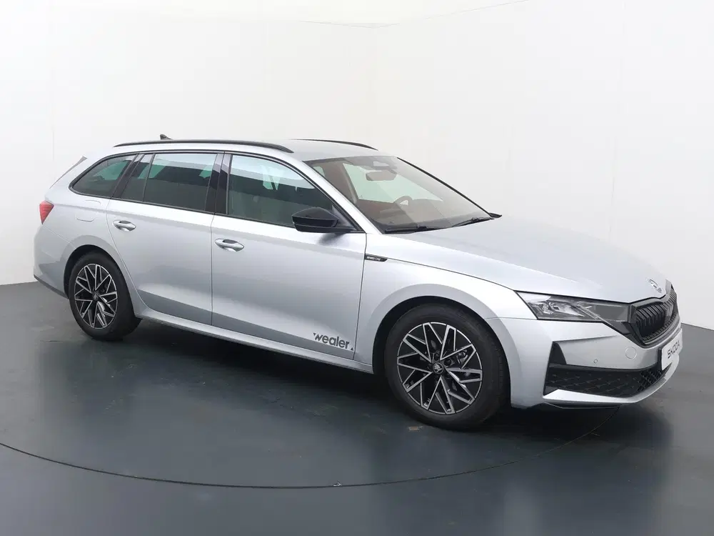 Skoda Octavia Sportline Tour 1.5 TSI 150 PK DSG uit 2026, foto 3