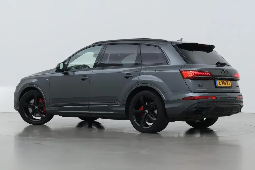 Audi Q7 60 TFSI e quattro Competition uit 2020, foto 2