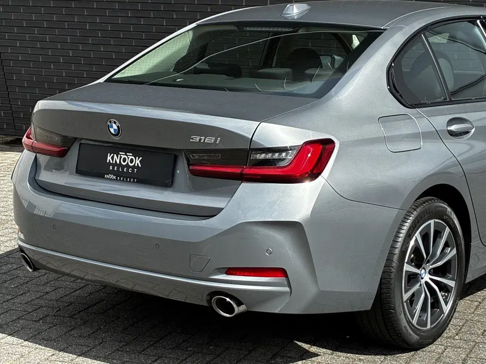 BMW 3-serie 318i Automaat uit 2023, foto 5