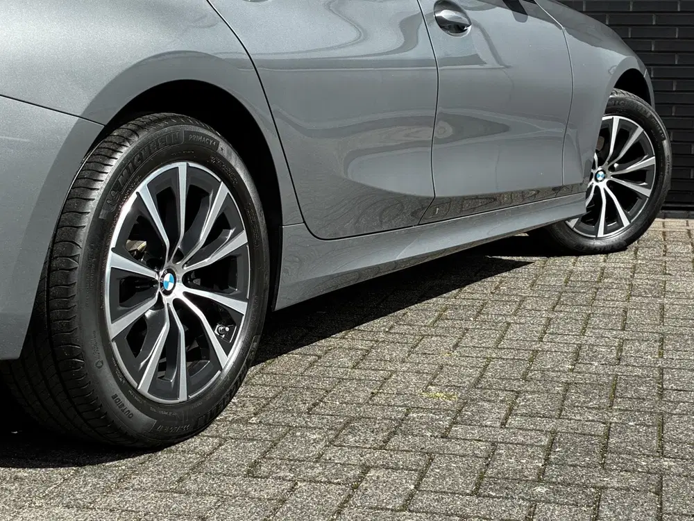 BMW 3-serie 318i Automaat uit 2023, foto 6