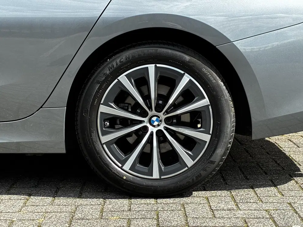 BMW 3-serie 318i Automaat uit 2023, foto 9