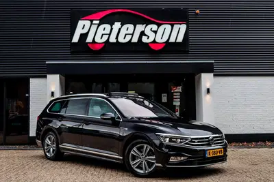 Volkswagen Passat 2.0 TSI 3x R-Line NAP PANO VIRTUAL uit 2021