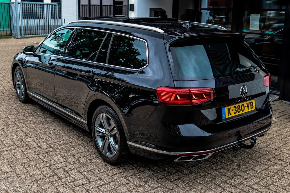 Volkswagen Passat 2.0 TSI 3x R-Line NAP PANO VIRTUAL uit 2021, foto 3