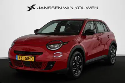 Fiat 600e RED 54 kWh SOH 96% Apple CarPlay Climate C uit 2024