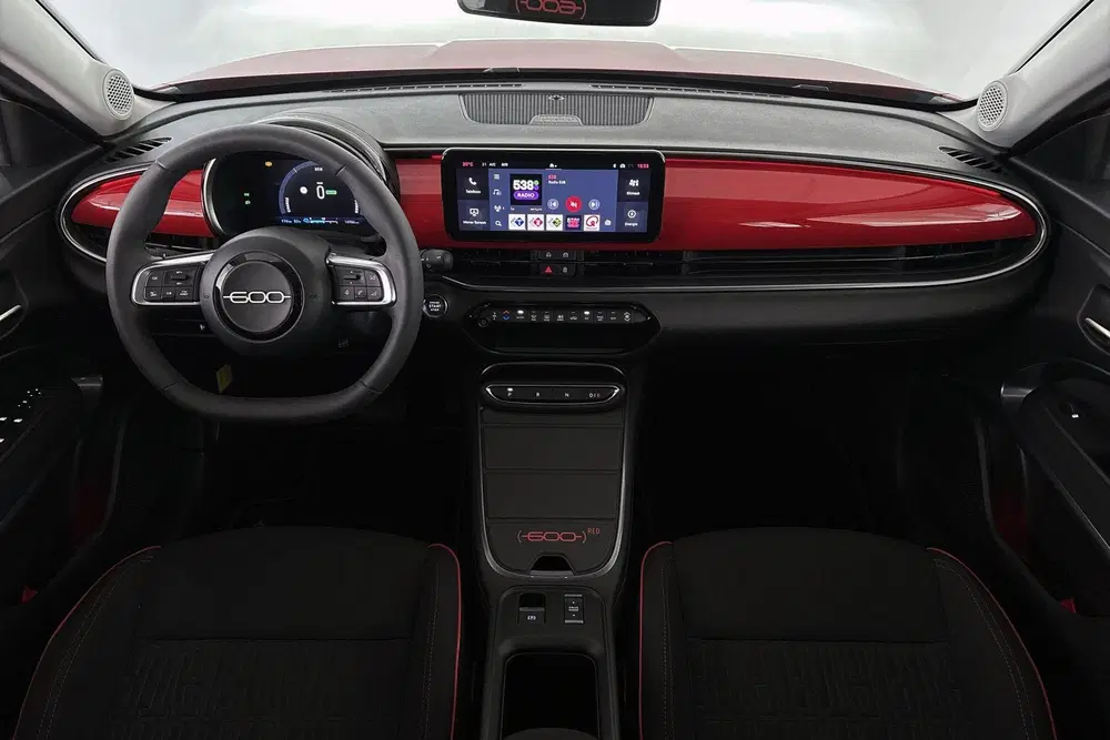Fiat 600e RED 54 kWh SOH 96% Apple CarPlay Climate C uit 2024, foto 7