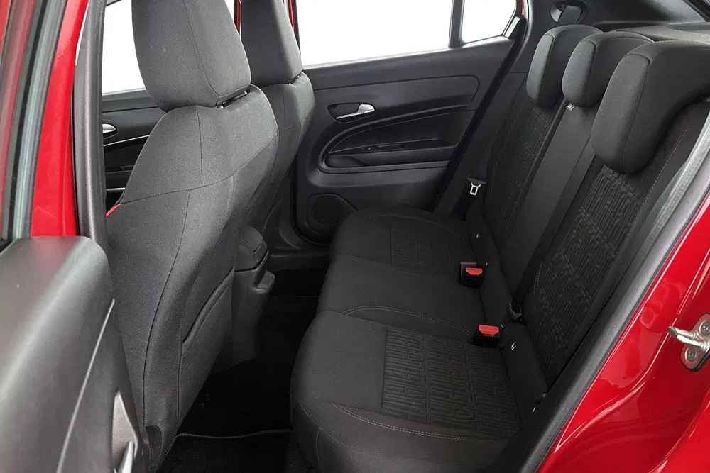 Fiat 600e RED 54 kWh SOH 96% Apple CarPlay Climate C uit 2024, foto 8