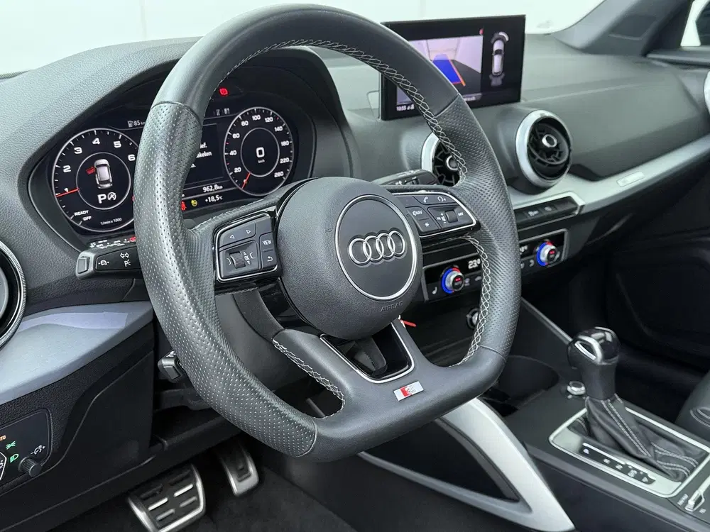Audi Q2 35 TFSI S Edition uit 2022, foto 6