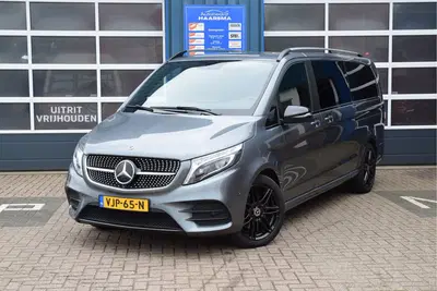 Mercedes-Benz V-Klasse 300d Extra Lang DC Avantgarde AMG PAK uit 2021