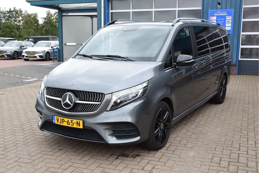 Mercedes-Benz V-Klasse 300d Extra Lang DC Avantgarde AMG PAK uit 2021, foto 14