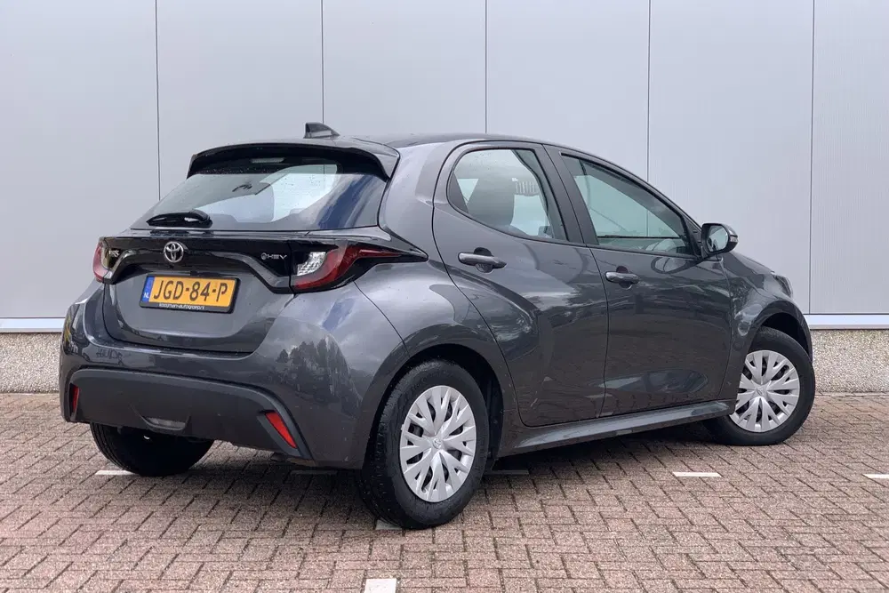 Toyota Yaris 1.5 Hybrid 115 Comfort uit 2025, foto 2