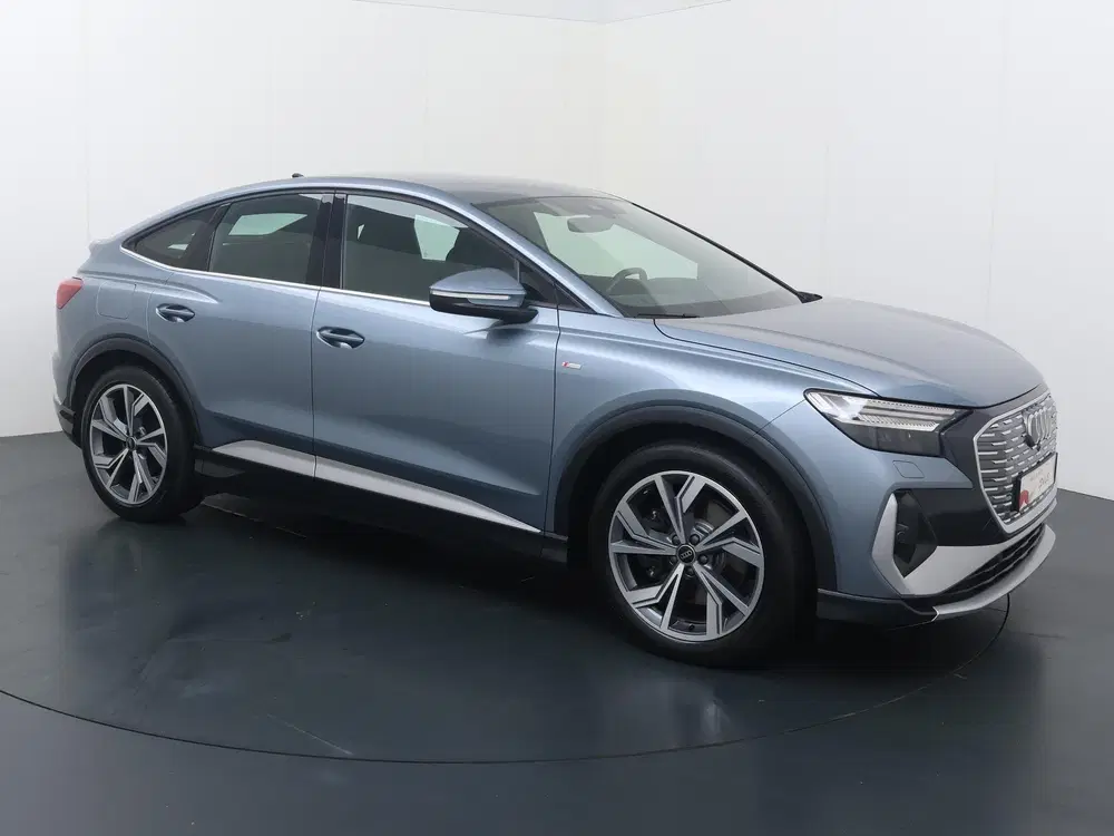 Audi Q4 e-tron 45 quattro S edition 77 kWh uit 2023, foto 3