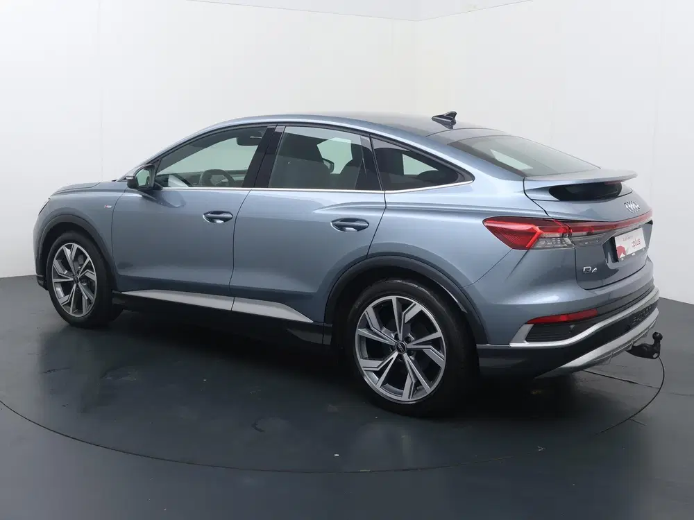 Audi Q4 e-tron 45 quattro S edition 77 kWh uit 2023, foto 4
