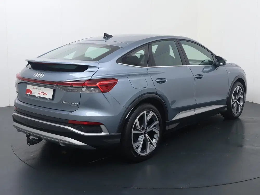 Audi Q4 e-tron 45 quattro S edition 77 kWh uit 2023, foto 5