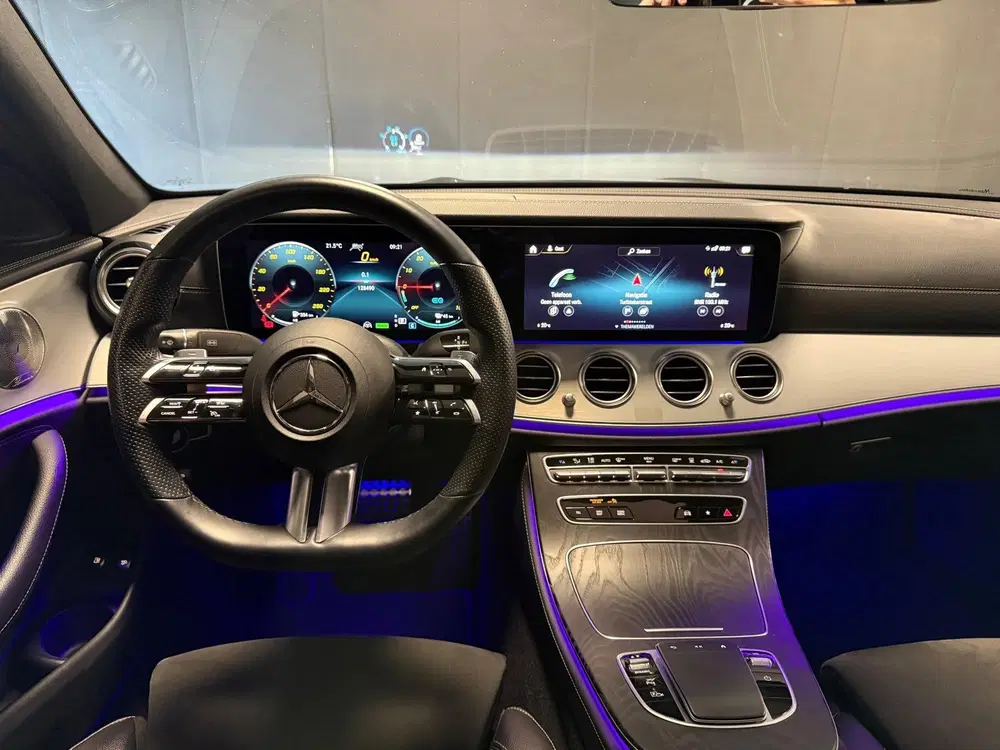 Mercedes-Benz E-Klasse 300 e AMG Line uit 2021, foto 11