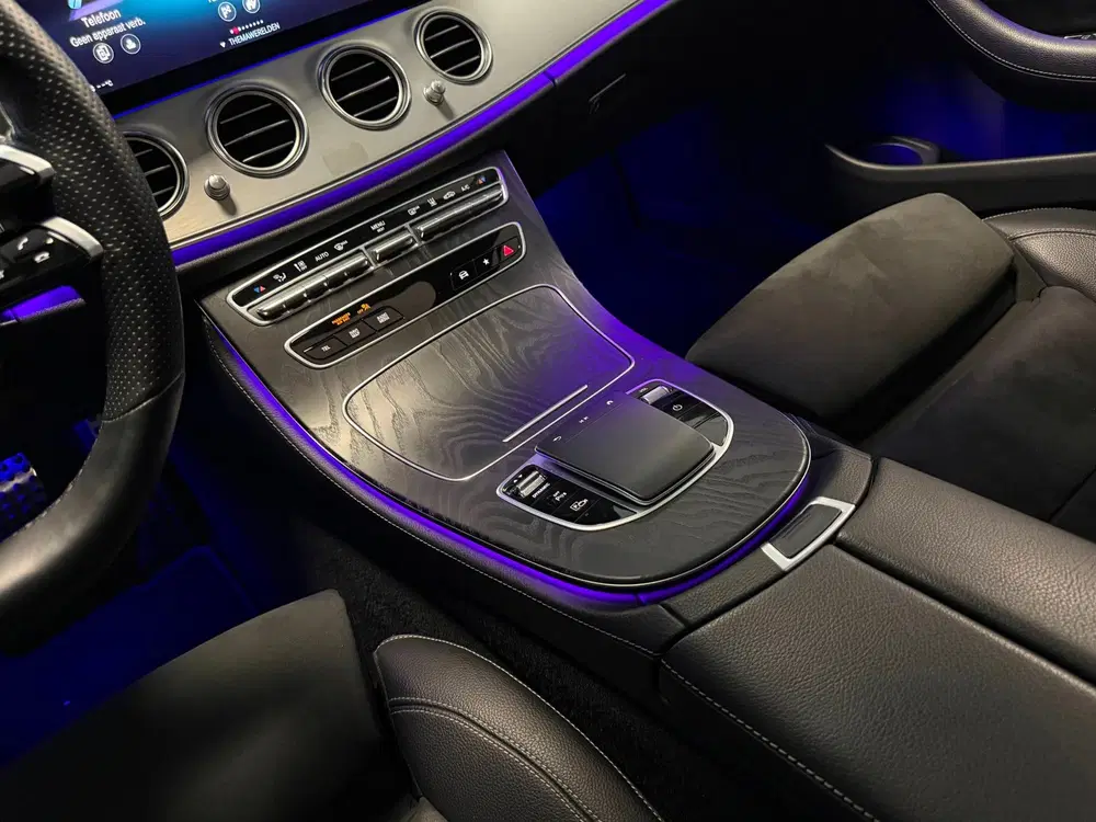 Mercedes-Benz E-Klasse 300 e AMG Line uit 2021, foto 15