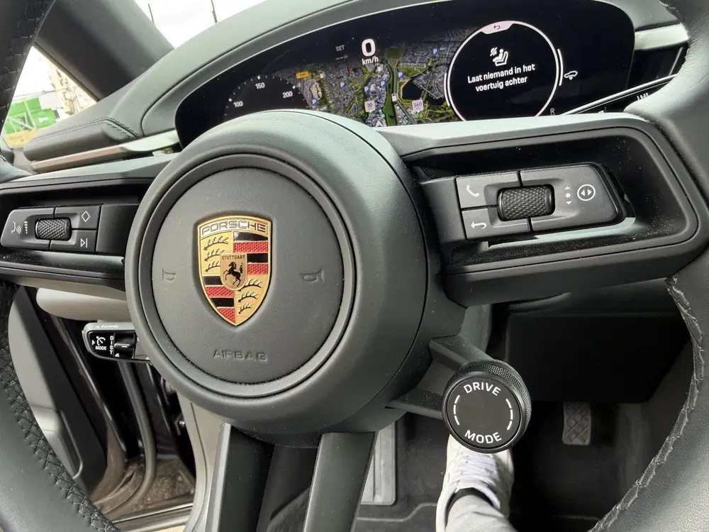 Porsche Macan 100 kWh Spyder 22 inc l luchtvering l Pano uit 2025, foto 10