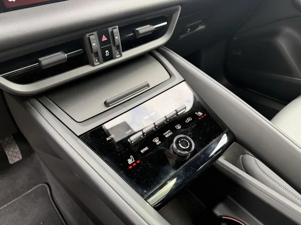 Porsche Macan 100 kWh Spyder 22 inc l luchtvering l Pano uit 2025, foto 9