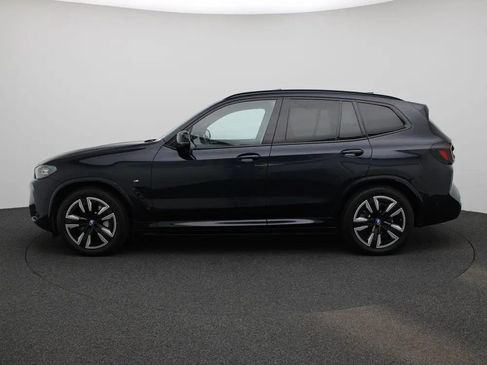BMW iX3 Executive 80 kWh uit 2022, foto 4