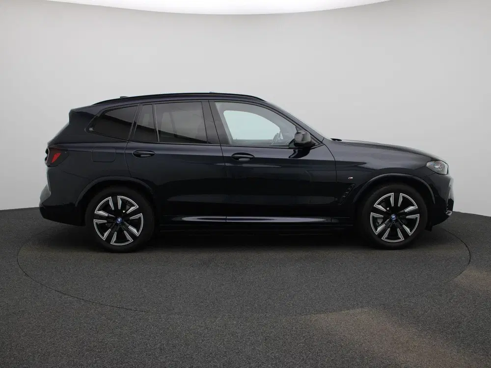 BMW iX3 Executive 80 kWh uit 2022, foto 6