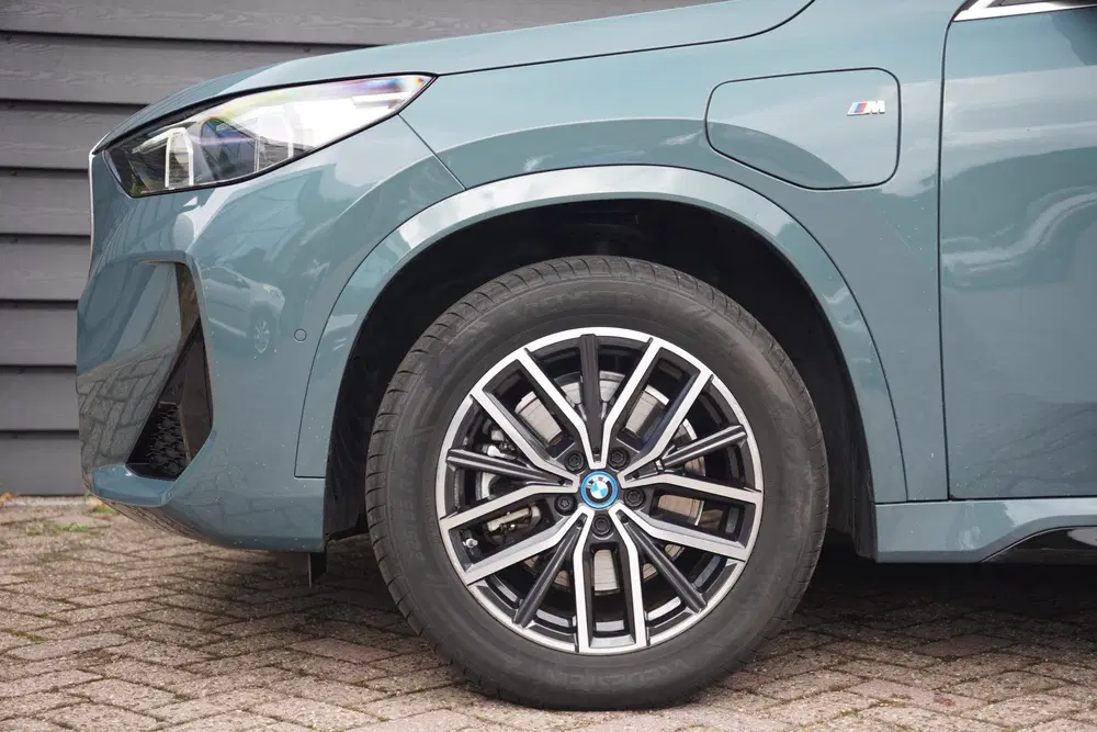 BMW X1 xDrive25e uit 2023, foto 7