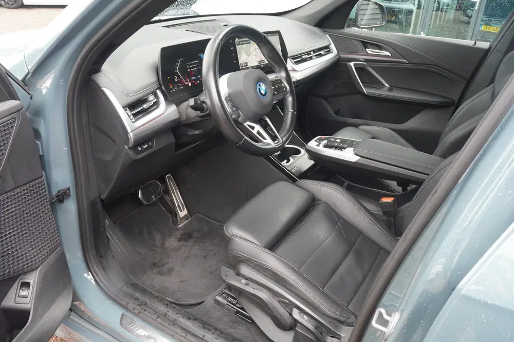 BMW X1 xDrive25e uit 2023, foto 8