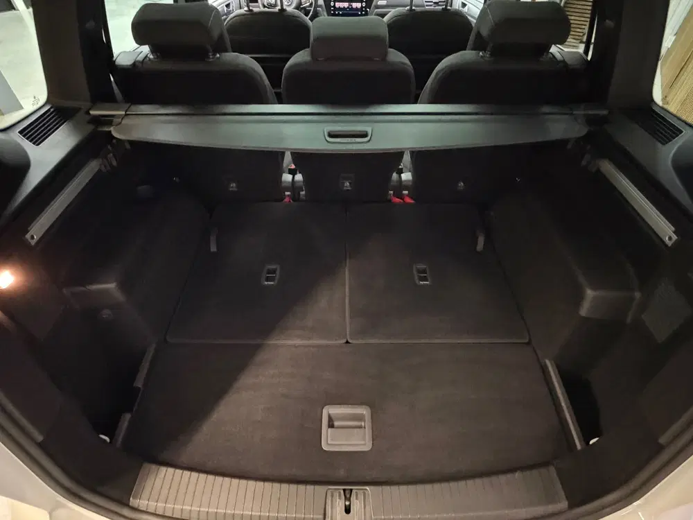Volkswagen Touran 1.5 TSI Highline Business R-LINE 7p AUOTMA uit 2019, foto 13