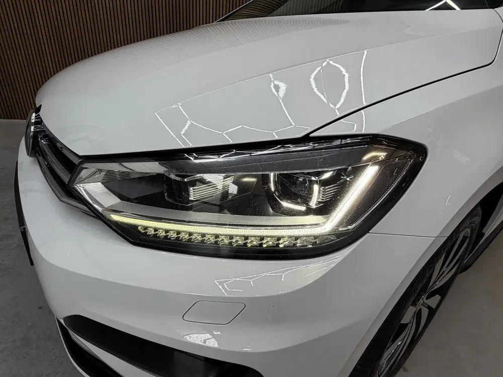 Volkswagen Touran 1.5 TSI Highline Business R-LINE 7p AUOTMA uit 2019, foto 7
