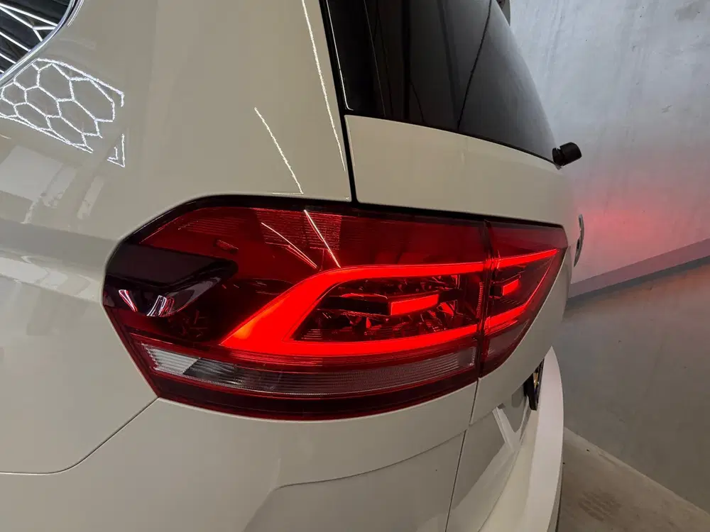 Volkswagen Touran 1.5 TSI Highline Business R-LINE 7p AUOTMA uit 2019, foto 9