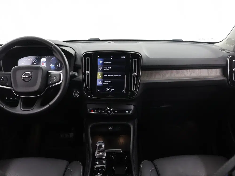 Volvo XC40 1.5 T5 Twin Engine Inscription uit 2020, foto 8