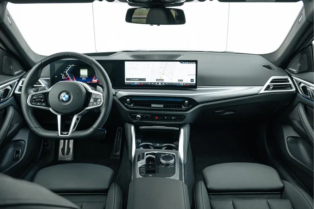 BMW 4-serie Coupé 420i High Executive M Sport Automaat uit 2026, foto 4