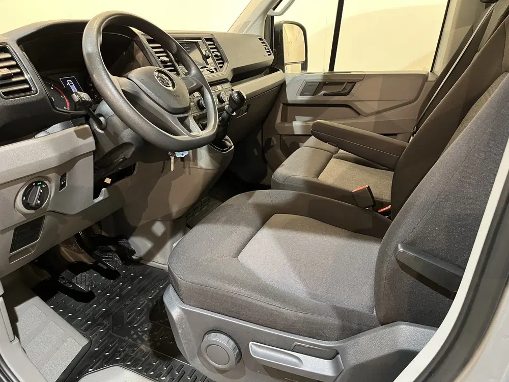 Volkswagen Crafter 35 2.0 TDI L4H3 180 PK uit 2022, foto 6