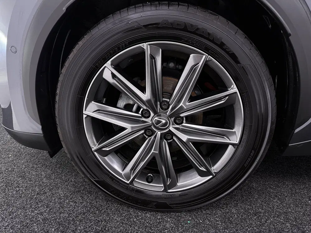 Lexus LBX 1.5 Relax 2WD uit 2024, foto 8