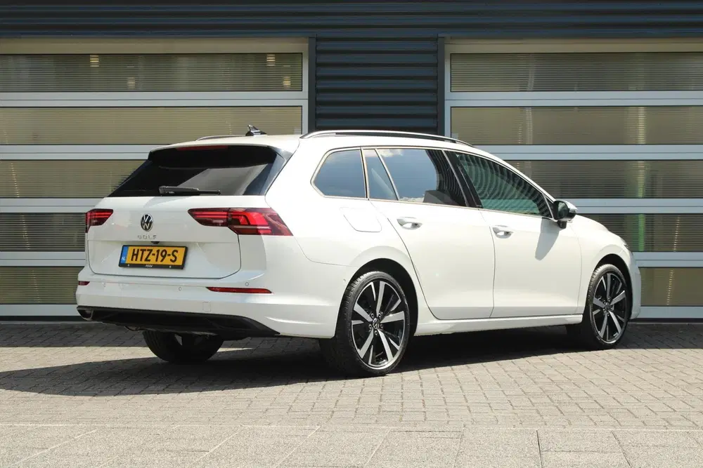 Volkswagen Golf 1.5 TSI 116pk Life Edition uit 2025, foto 2