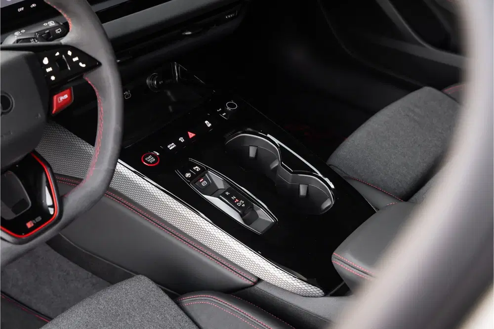 Audi RS5 RS5 Avant e-hybrid quattro uit 2026, foto 9