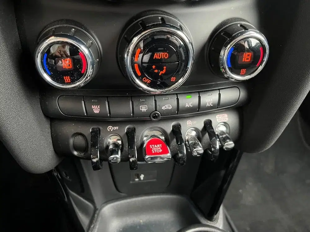 Mini Cooper 1.5 Cooper uit 2022, foto 10