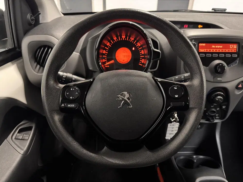 Peugeot 108 1.0 e-VTi Active uit 2021, foto 12