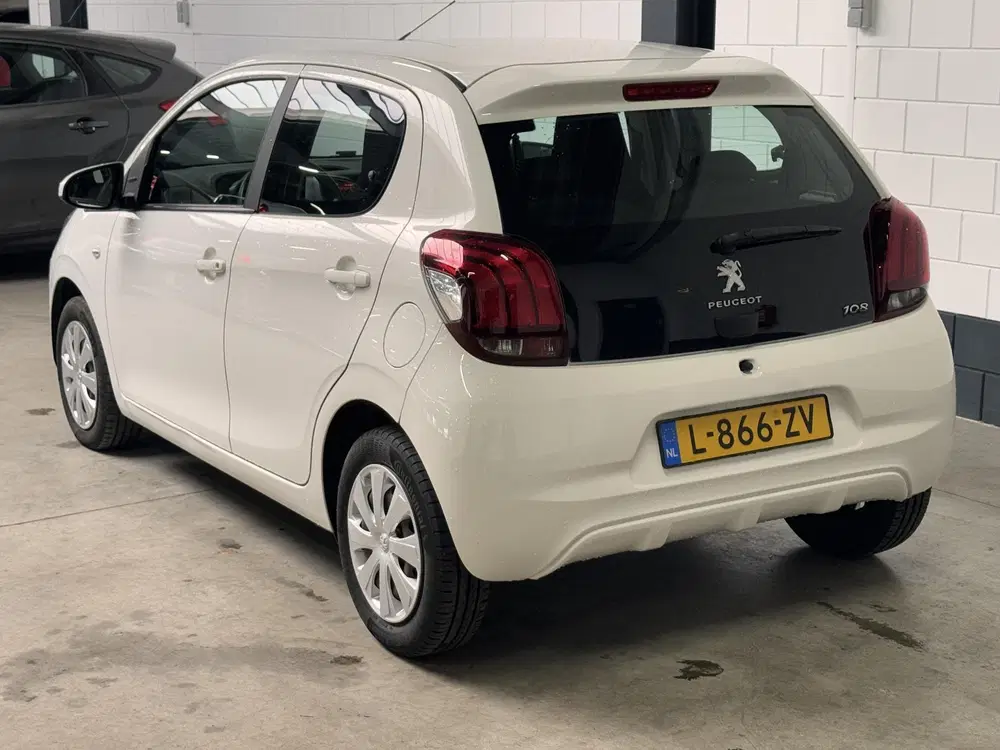 Peugeot 108 1.0 e-VTi Active uit 2021, foto 7