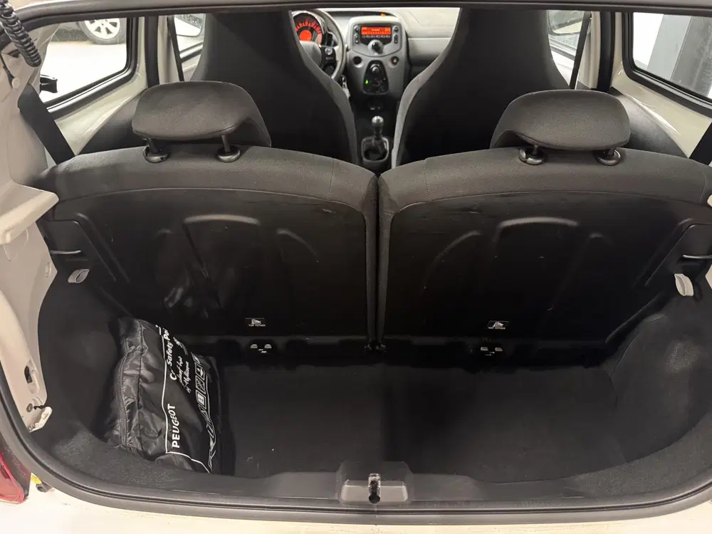 Peugeot 108 1.0 e-VTi Active uit 2021, foto 9